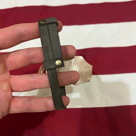 Leather Wrist Bracelet - Picture 5 of 14